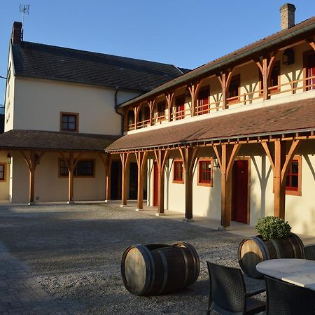 Le Clos Margot Blancs-Coteaux Luaran gambar